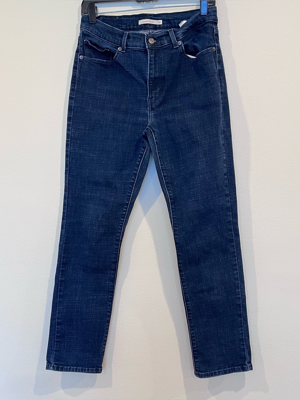 Levi's Classic Straight Dark Indigo Women Jeans Size 10